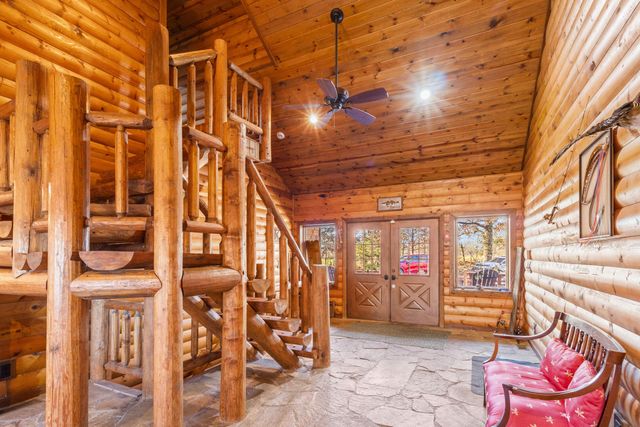 22011 Coyote Ridge Road, Cassville, MO 65625