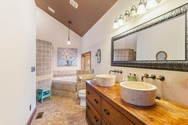 22011 Coyote Ridge Road, Cassville, MO 65625