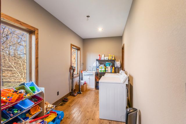 22011 Coyote Ridge Road, Cassville, MO 65625