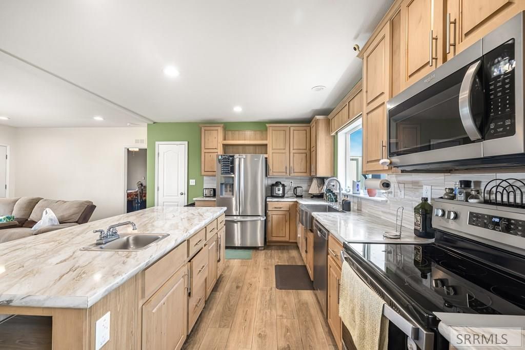 Image 6 of property listing at 283 N 2270 E, St Anthony, ID 83445