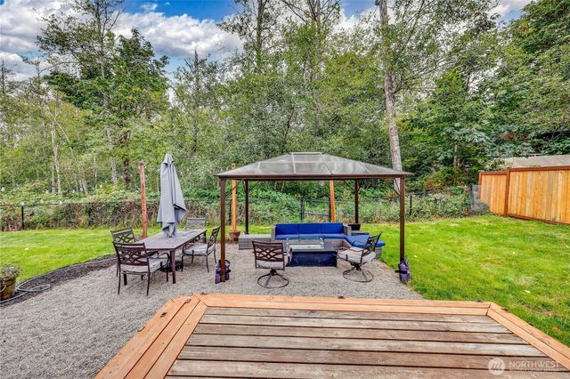 4060 SE Saxon Court, Port Orchard, WA 98366
