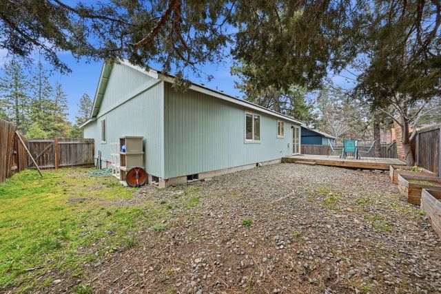 60987 Lodgepole Drive, Bend, OR 97702