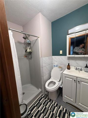 122 Spencer, Penn Forest Twp, PA 18210