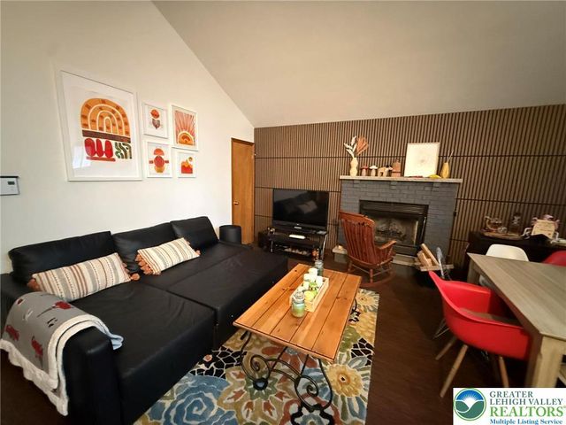 122 Spencer, Penn Forest Twp, PA 18210