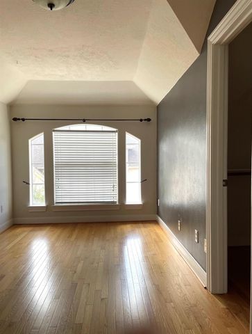 256 Westcott Street, Houston, TX 77007