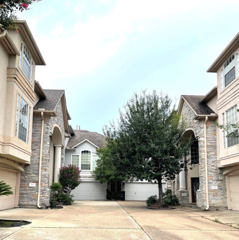 256 Westcott Street, Houston, TX 77007