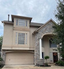 256 Westcott Street, Houston, TX 77007