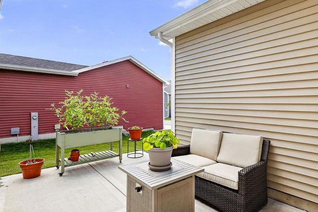 610 Sugar Maple Lane, Verona, WI 53593