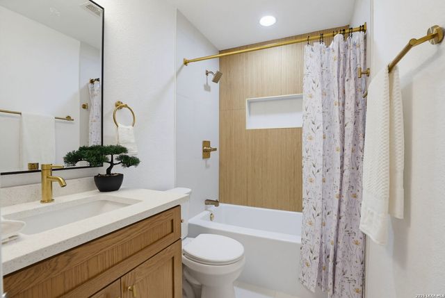 38 MORGANS BLF, San Antonio, TX 78216