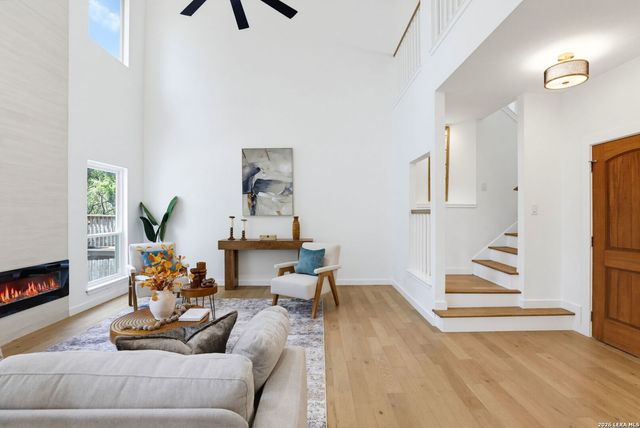 38 MORGANS BLF, San Antonio, TX 78216
