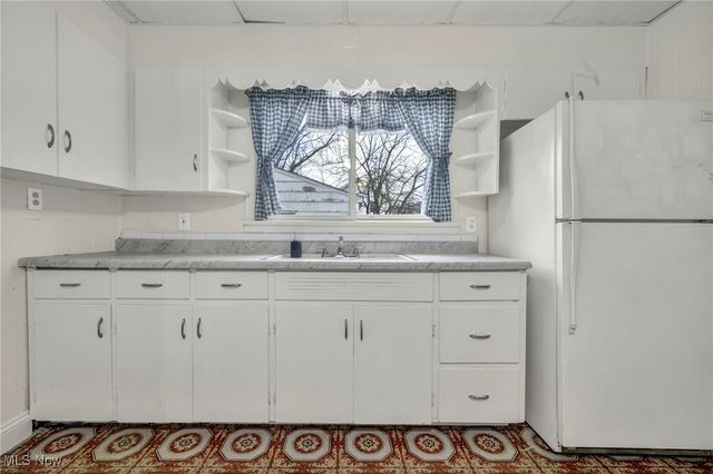 1296 Weiser Avenue, Akron, OH 44314