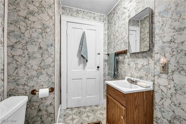 1296 Weiser Avenue, Akron, OH 44314