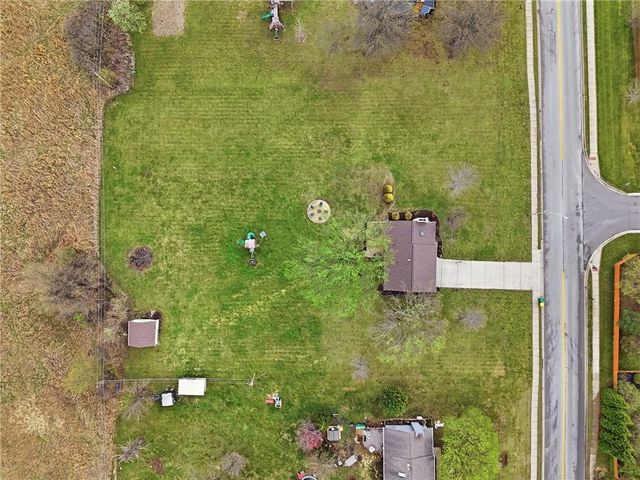 12200 Hollingsworth Road, Kansas City, KS 66109