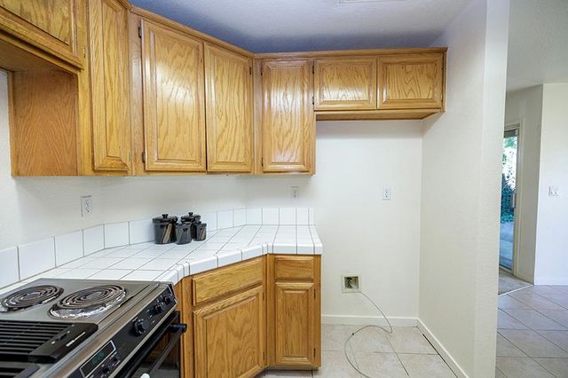 3705 Dillingham Ave, Modesto, CA 95357