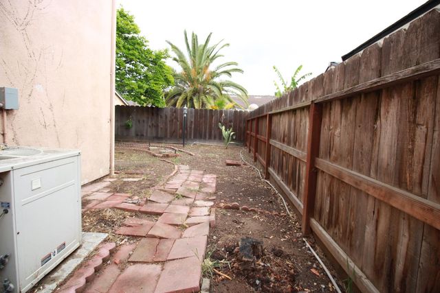 3705 Dillingham Ave, Modesto, CA 95357