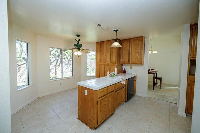 3705 Dillingham Ave, Modesto, CA 95357