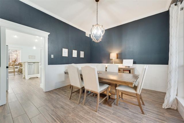 2100 Lakeridge Circle, Ennis, TX 75119