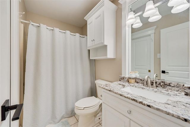 2100 Lakeridge Circle, Ennis, TX 75119