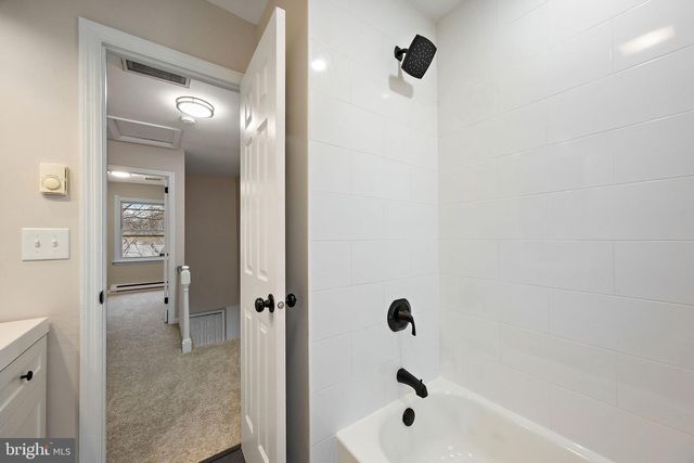 18 HARVEST DR, Thorndale, PA 19372