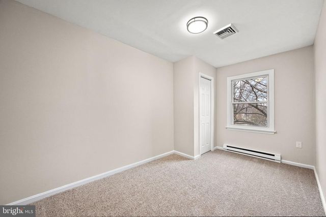 18 HARVEST DR, Thorndale, PA 19372