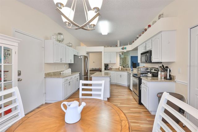 2249 WORTHINGTON GREENS DRIVE 6, Sun City Center, FL 33573