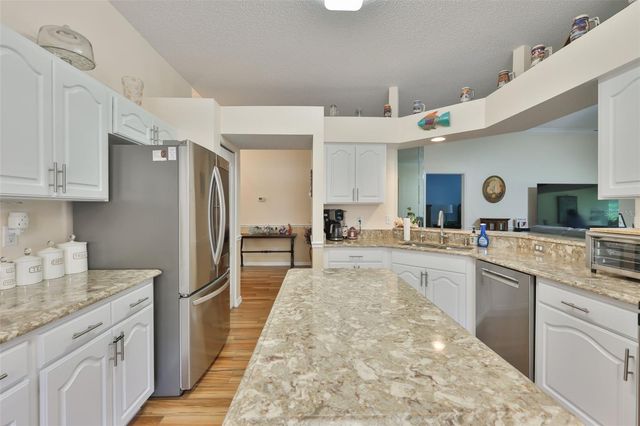 2249 WORTHINGTON GREENS DRIVE 6, Sun City Center, FL 33573