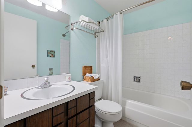 935 W Glass Ave, Spokane, WA 99205