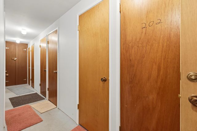 935 W Glass Ave, Spokane, WA 99205
