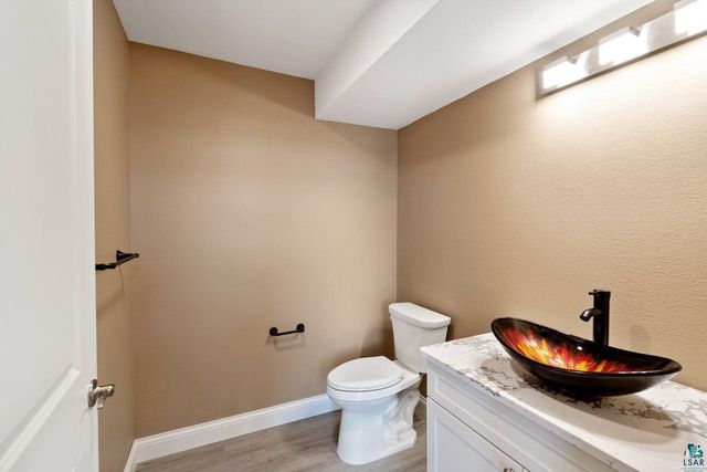 208 3rd Ave W, Ashland, WI 54806