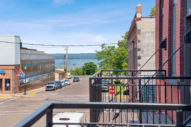 208 3rd Ave W, Ashland, WI 54806