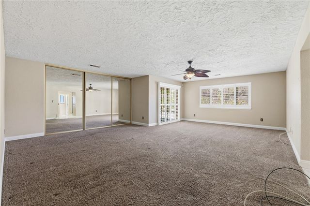 16385 Kamana Court, Apple Valley, CA 92307
