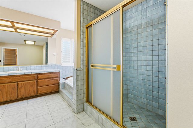 16385 Kamana Court, Apple Valley, CA 92307