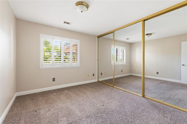 16385 Kamana Court, Apple Valley, CA 92307