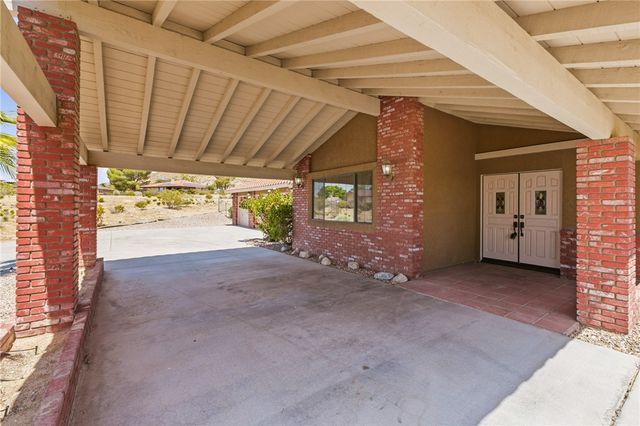 16385 Kamana Court, Apple Valley, CA 92307