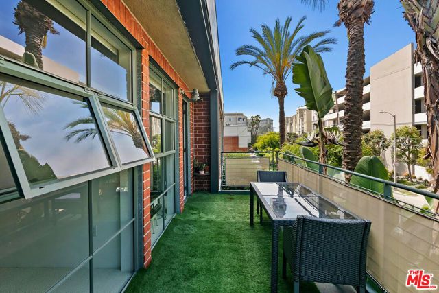 1046 PRINCETON Drive 201, Marina Del Rey, CA 90292
