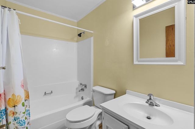 225 Harmon Hill Court, Hopkins, SC 29061