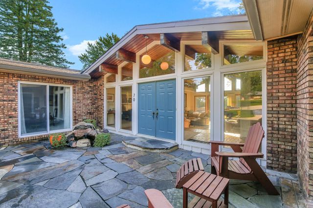 70 Valley Lane, Hastings, MN 55033