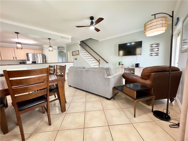 15006 Aruba Dr D, Corpus Christi, TX 78418