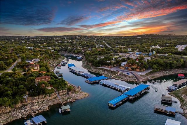 516 Ronay DR S, Spicewood, TX 78669