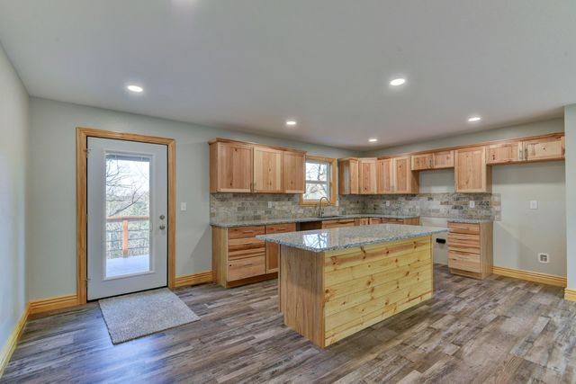 25173 Farm Road 1266, Shell Knob, MO 65747