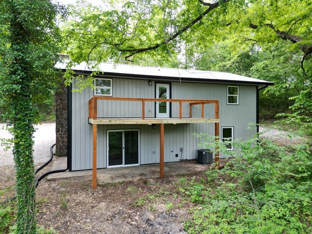 25173 Farm Road 1266, Shell Knob, MO 65747