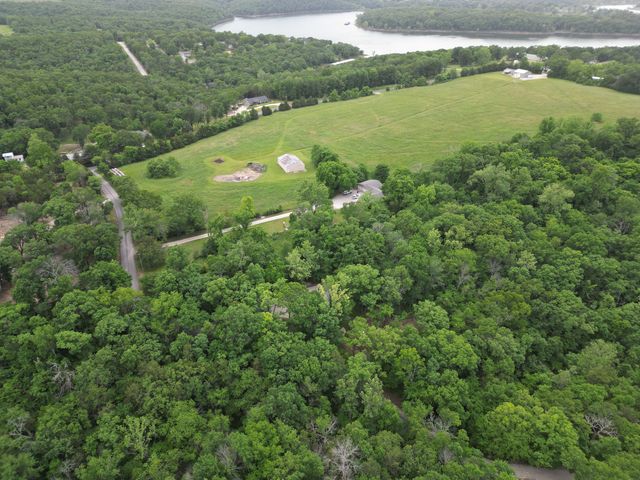 25173 Farm Road 1266, Shell Knob, MO 65747