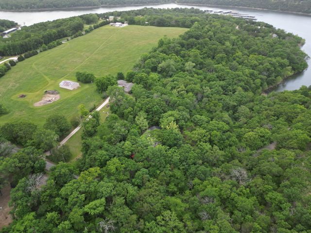 25173 Farm Road 1266, Shell Knob, MO 65747