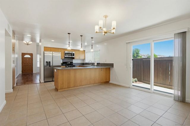 227 Skyridge Lane, Escondido, CA 92026