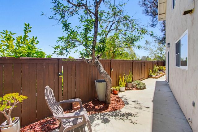 227 Skyridge Lane, Escondido, CA 92026