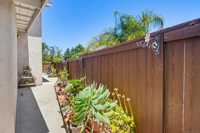 227 Skyridge Lane, Escondido, CA 92026