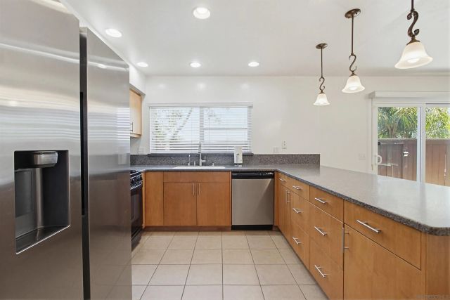 227 Skyridge Lane, Escondido, CA 92026