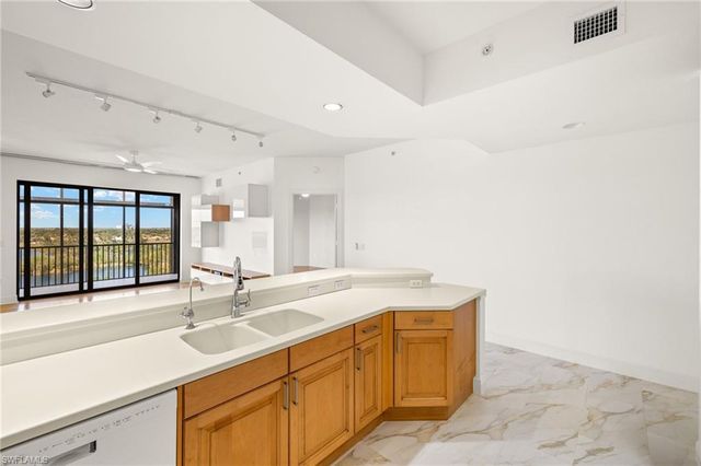 14380 Riva Del Lago DR # 803, Fort Myers, FL 33907