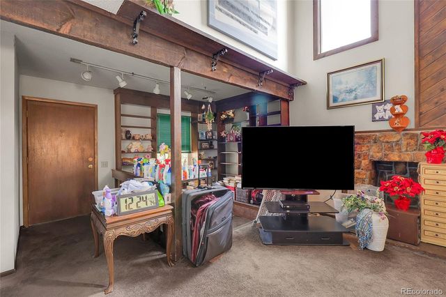 2864 S Vaughn Way, Aurora, CO 80014