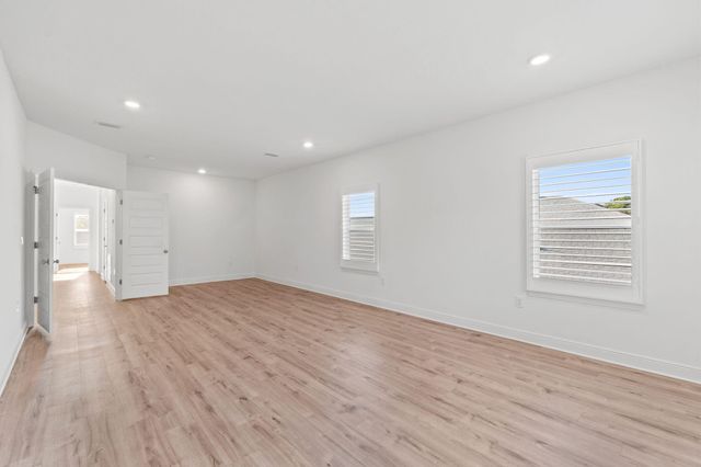 126 Tierra Verde Way, Panama City Beach, FL 32407